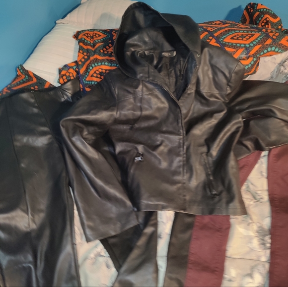 Leather bundle - Picture 6 of 7